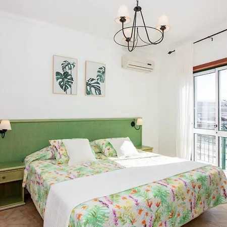 Vacations T2, Algarve Apartment